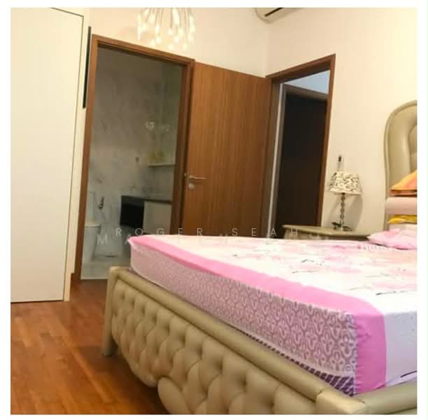 Waterfront Key, 780 Bedok Reservoir Road, 2 Bedrooms, 1,076 sqft, Condominium For Sale, by Roger Seah, 500178163 - Bedroom - PropertyGuru.com.sg