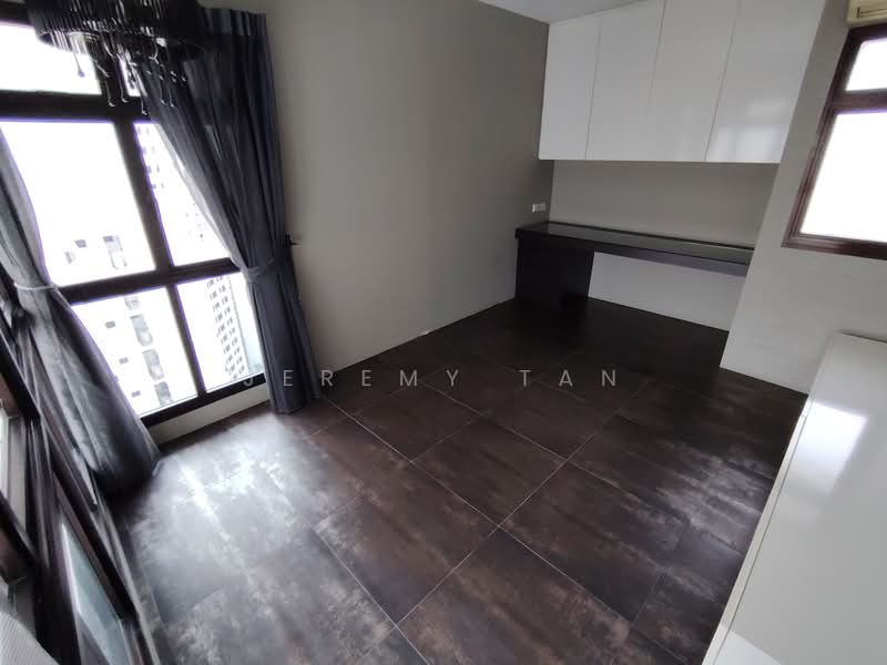 26D Jalan Membina, 26D Jalan Membina, 1 Bedroom, 969 sqft, HDB Flat For Rent, by Jeremy Tan, 500178169 - Bedroom with bulit in workdesk - PropertyGuru.com.sg