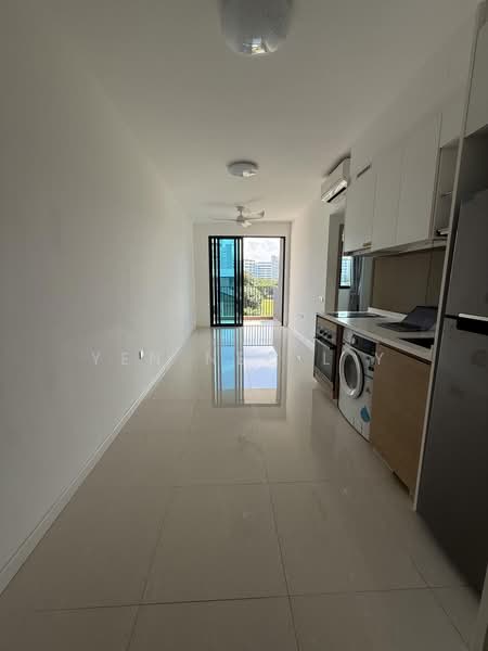 Treasure at Tampines, 7 Tampines Lane, 2 Bedrooms, 581 sqft, Condominium For Sale, by Yen Neo L Y, 500178172 - Kitchen - PropertyGuru.com.sg