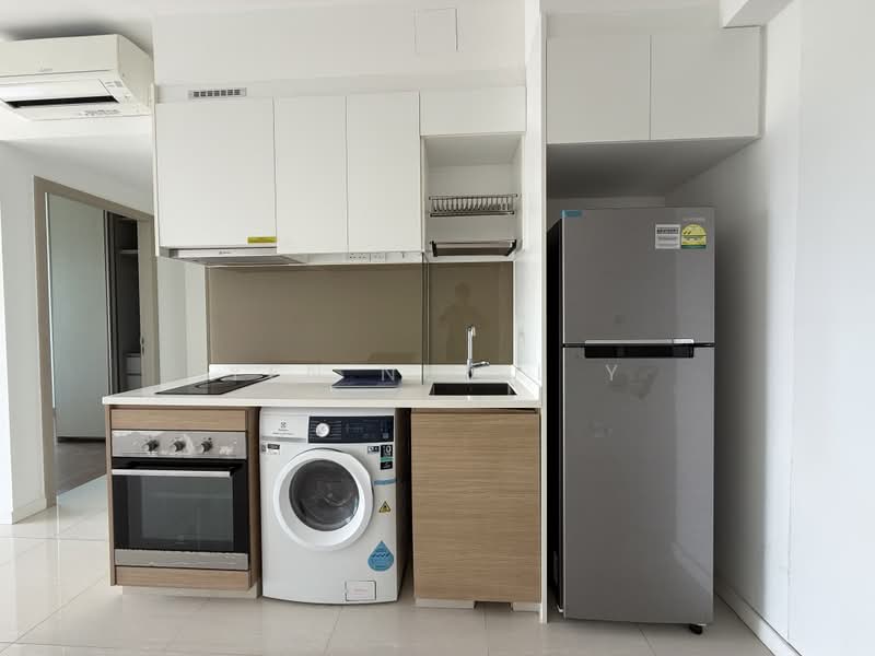 Treasure at Tampines, 7 Tampines Lane, 2 Bedrooms, 581 sqft, Condominium For Sale, by Yen Neo L Y, 500178172 - Kitchen - PropertyGuru.com.sg