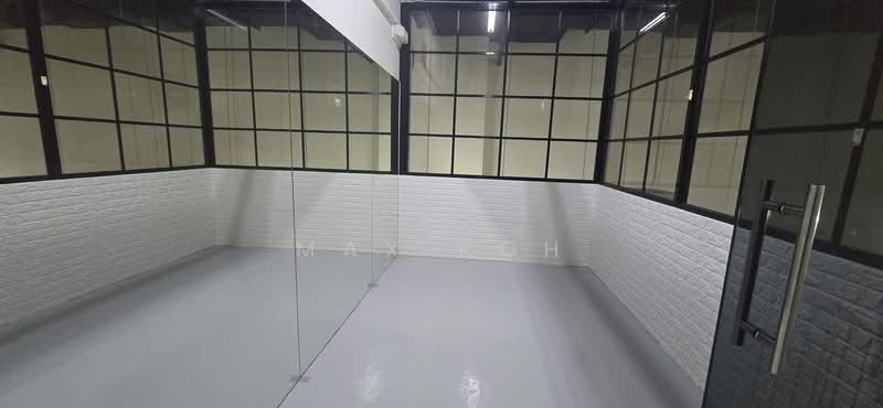 Oxley BizHub, 61 Ubi Road 1, 2,390 sqft, Light Industrial (B1) For Sale, by Max Koh, 500178173 - Interior - CommercialGuru.com.sg