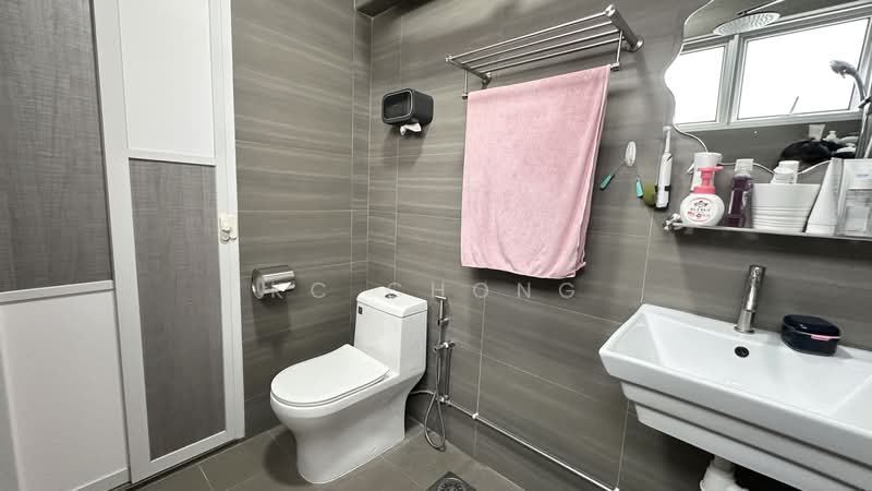 315 Jurong East Street 32, 315 Jurong East Street 32, 2 Bedrooms, 796 sqft, HDB Flat For Sale, by KC Chong, 500178177 - PropertyGuru.com.sg