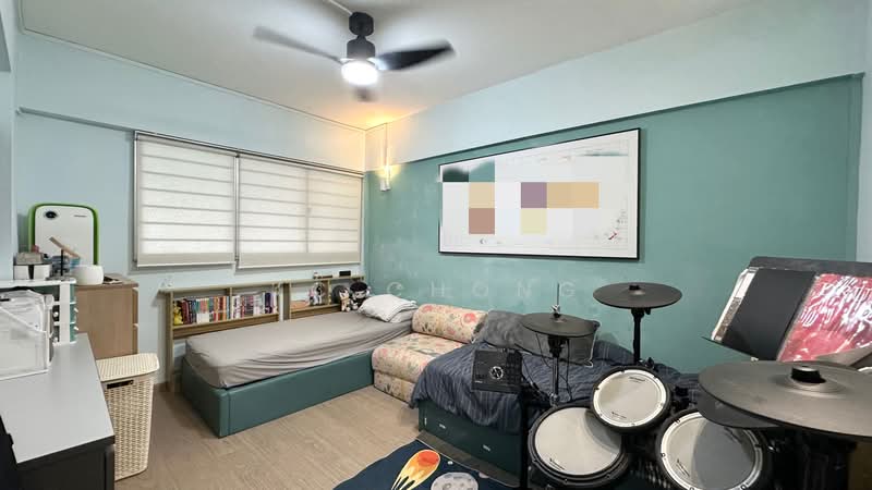 315 Jurong East Street 32, 315 Jurong East Street 32, 2 Bedrooms, 796 sqft, HDB Flat For Sale, by KC Chong, 500178177 - Bedroom - PropertyGuru.com.sg
