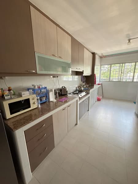 157 Ang Mo Kio Avenue 4, 157 Ang Mo Kio Avenue 4, Room Rental, 200 sqft, HDB Flat For Rent, by Valerie Quek, 500178186 - Kitchen - PropertyGuru.com.sg