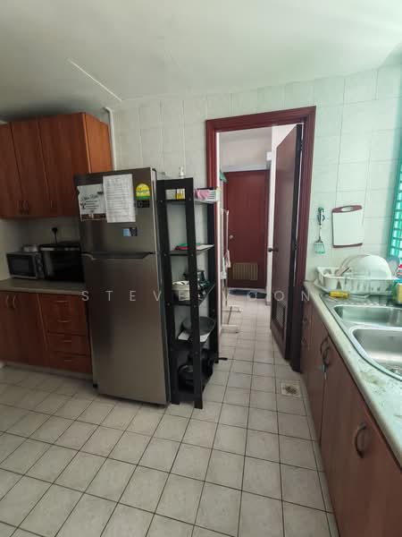 Hazel Park Condo, 21 Hazel Park Condo, Room Rental, 140 sqft, Condominium For Rent, by Steve Voon, 500178187 - Kitchen - PropertyGuru.com.sg