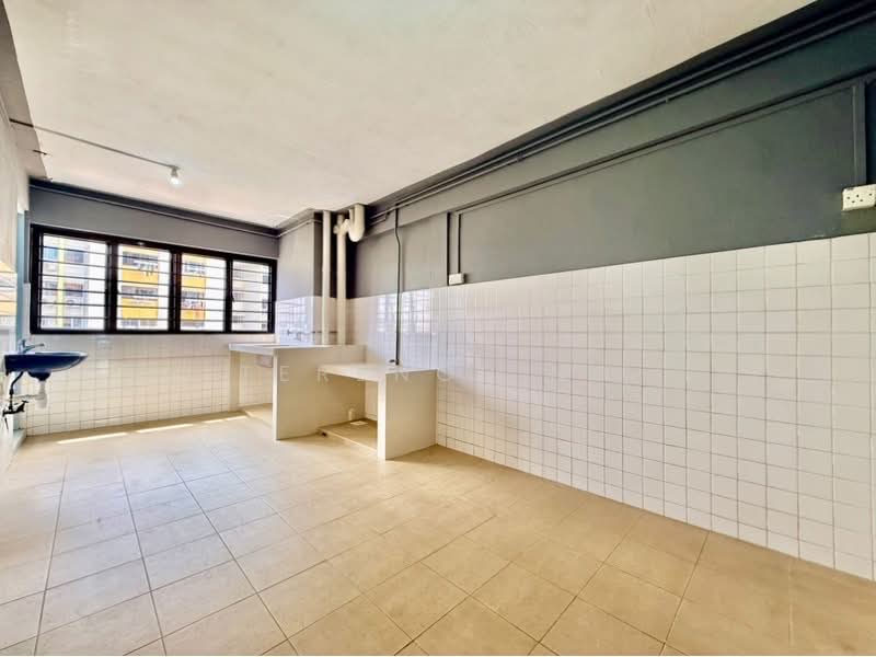 523 Ang Mo Kio Avenue 5, 523 Ang Mo Kio Avenue 5, 2 Bedrooms, 731 sqft, HDB Flat For Sale, by Terence Ng, 500178188 - PropertyGuru.com.sg