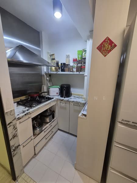 3 Saint George's Road, 3 Saint George's Road, 2 Bedrooms, 635 sqft, HDB Flat For Sale, by Jacqueline Wong, 500178193 - Kitchen - PropertyGuru.com.sg