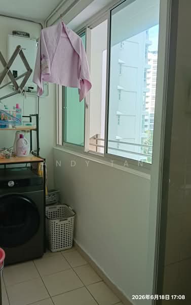 273C Compassvale Link, 273C Compassvale Link, 3 Bedrooms, 968 sqft, HDB Flat For Sale, by Andy Tan, 500178202 - Balcony - PropertyGuru.com.sg