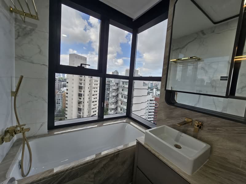 Perfect Ten, 323 Bukit Timah Road, 3 Bedrooms, 1,281 sqft, Condominium For Rent, by Eric Teo, 500178204 - Bathroom - PropertyGuru.com.sg