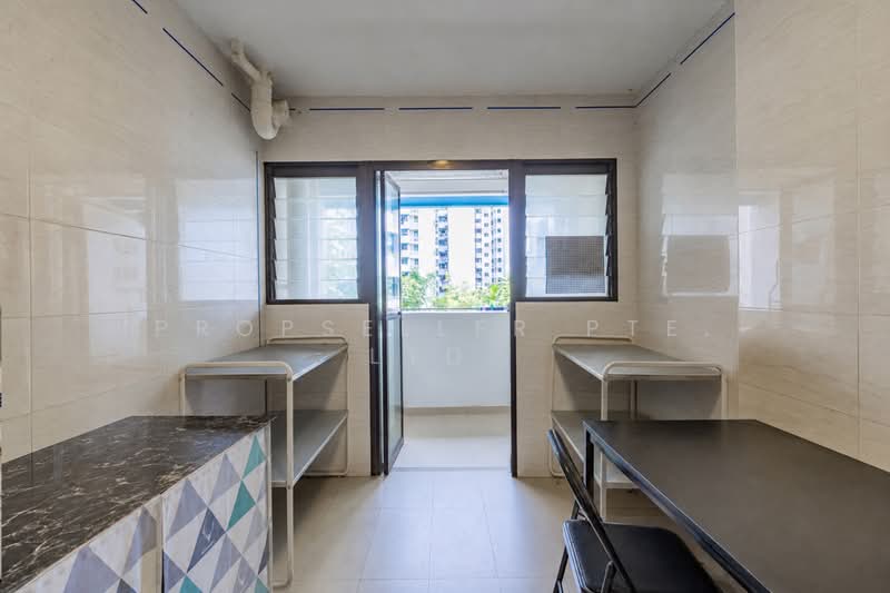 996A Buangkok Crescent, 996A Buangkok Crescent, 3 Bedrooms, 1,001 sqft, HDB Flat For Sale, by Khai Yuen Hong, 500178205 - Balcony - PropertyGuru.com.sg