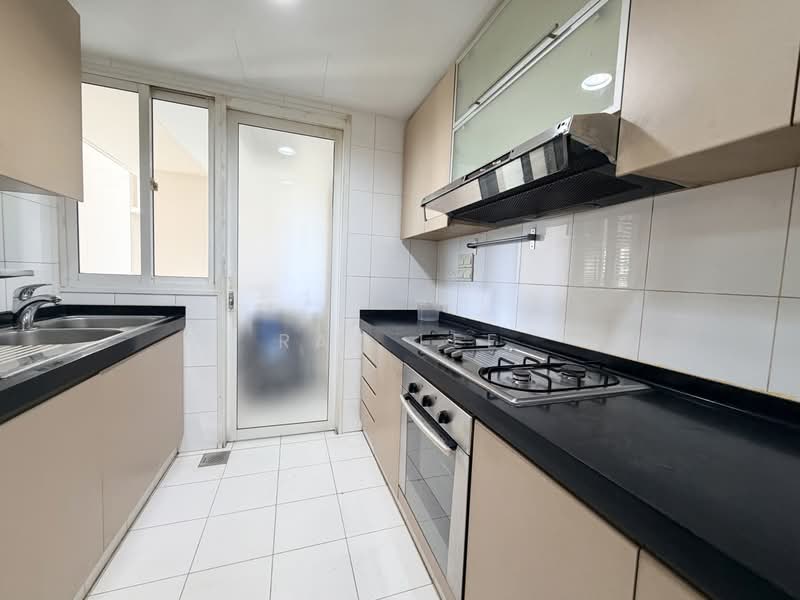 Savannah Condopark, 47 Simei Rise, 3 Bedrooms, 1,023 sqft, Condominium For Rent, by Ray Lee, 500178209 - Kitchen - PropertyGuru.com.sg