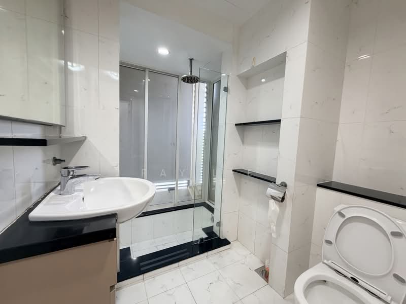 Savannah Condopark, 47 Simei Rise, 3 Bedrooms, 1,023 sqft, Condominium For Rent, by Ray Lee, 500178209 - Bathroom - PropertyGuru.com.sg