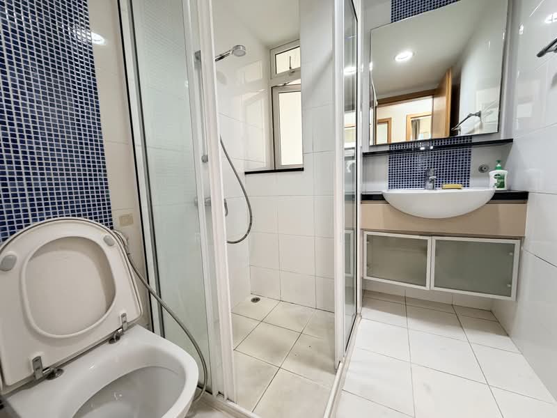 Savannah Condopark, 47 Simei Rise, 3 Bedrooms, 1,023 sqft, Condominium For Rent, by Ray Lee, 500178209 - Bathroom - PropertyGuru.com.sg