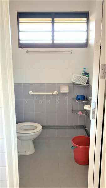 119 Bedok North Road, 119 Bedok North Road, Room Rental, 150 sqft, HDB Flat For Rent, by Betty Xiong Yan, 500178211 - Bathroom - PropertyGuru.com.sg