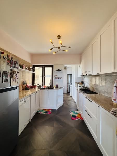 Neptune Court, 2 Marine Vista, 3 Bedrooms, 1,636 sqft, Apartment For Rent, by Pearlyn Chionh, 500178212 - Kitchen - PropertyGuru.com.sg