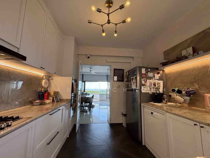 Neptune Court, 2 Marine Vista, 3 Bedrooms, 1,636 sqft, Apartment For Rent, by Pearlyn Chionh, 500178212 - Kitchen - PropertyGuru.com.sg