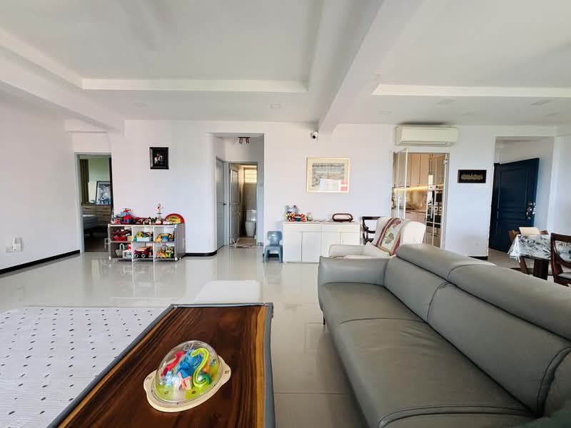 Neptune Court, 2 Marine Vista, 3 Bedrooms, 1,636 sqft, Apartment For Rent, by Pearlyn Chionh, 500178212 - Living Room - PropertyGuru.com.sg