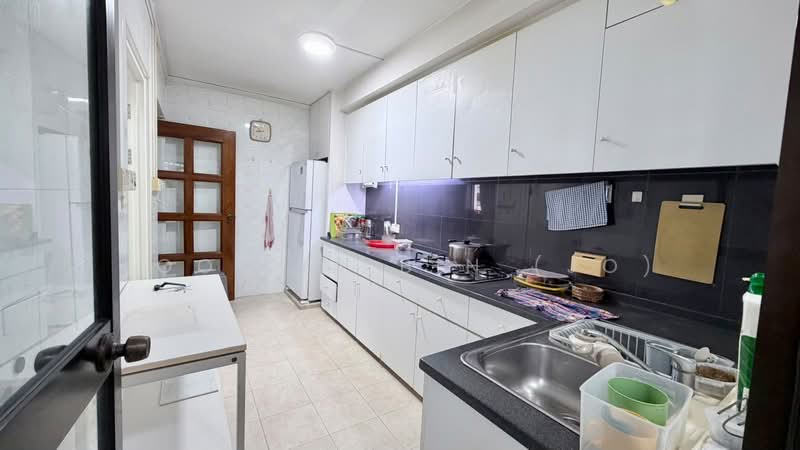 122C Sengkang East Way, 122C Sengkang East Way, 3 Bedrooms, 1,388 sqft, HDB Flat For Rent, by Loo Jia Bin (Jo), 500178214 - Kitchen - PropertyGuru.com.sg