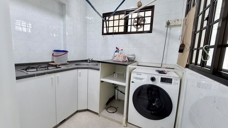 122C Sengkang East Way, 122C Sengkang East Way, 3 Bedrooms, 1,388 sqft, HDB Flat For Rent, by Loo Jia Bin (Jo), 500178214 - Kitchen - PropertyGuru.com.sg