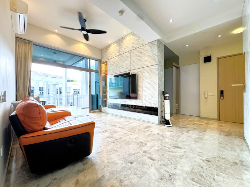 Freehold Penthouse Near Kovan MRT, , 3 Bedrooms, 2,357 sqft, Apartment For Sale, by Ms. Georgie, 500178221 - Living Room - PropertyGuru.com.sg