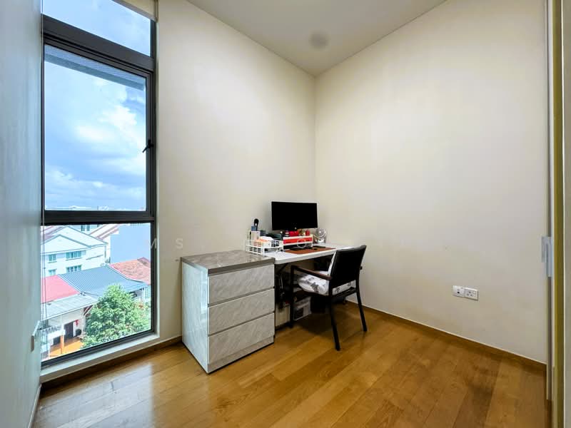 Freehold Penthouse Near Kovan MRT, , 3 Bedrooms, 2,357 sqft, Apartment For Sale, by Ms. Georgie, 500178221 - Study - PropertyGuru.com.sg