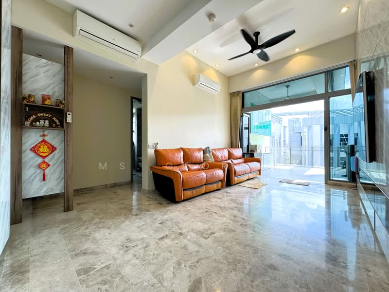 Freehold Penthouse Near Kovan MRT, , 3 Bedrooms, 2,357 sqft, Apartment For Sale, by Ms. Georgie, 500178221 - Living Room - PropertyGuru.com.sg