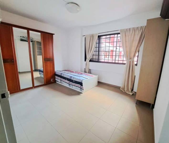 221 Hougang Street 21, 221 Hougang Street 21, 4 Bedrooms, 1,593 sqft, HDB Flat For Sale, by Kelly Tan, 500178225 - Bedroom - PropertyGuru.com.sg