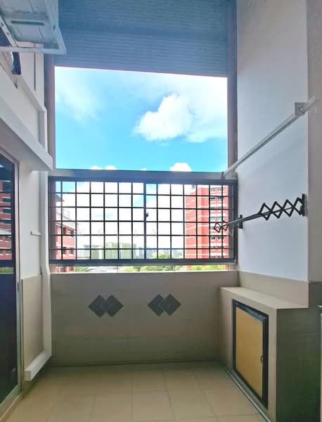 221 Hougang Street 21, 221 Hougang Street 21, 4 Bedrooms, 1,593 sqft, HDB Flat For Sale, by Kelly Tan, 500178225 - Balcony - PropertyGuru.com.sg