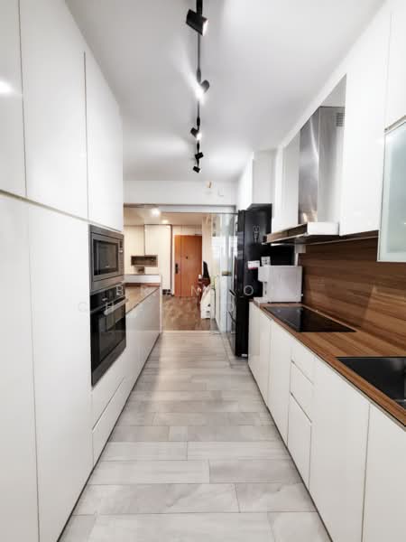471B Fernvale Street, 471B Fernvale Street, 3 Bedrooms, 1,216 sqft, HDB Flat For Sale, by Brandon Choi Yong Suk, 500178228 - Kitchen - PropertyGuru.com.sg