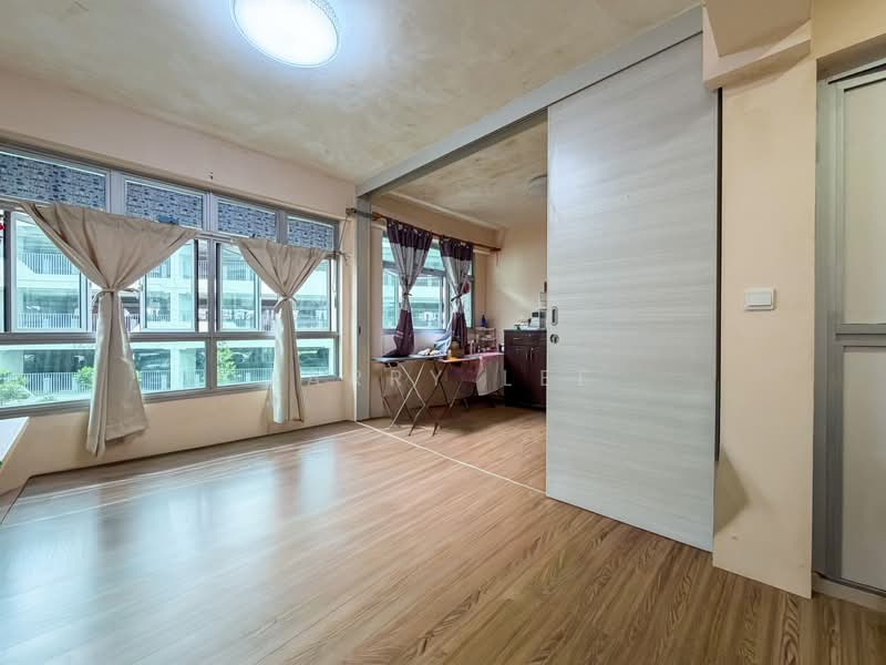 129B Canberra Street, 129B Canberra Street, 1 Bedroom, 409 sqft, HDB Flat For Sale, by Larry Lee, 500178230 - Living Room - PropertyGuru.com.sg