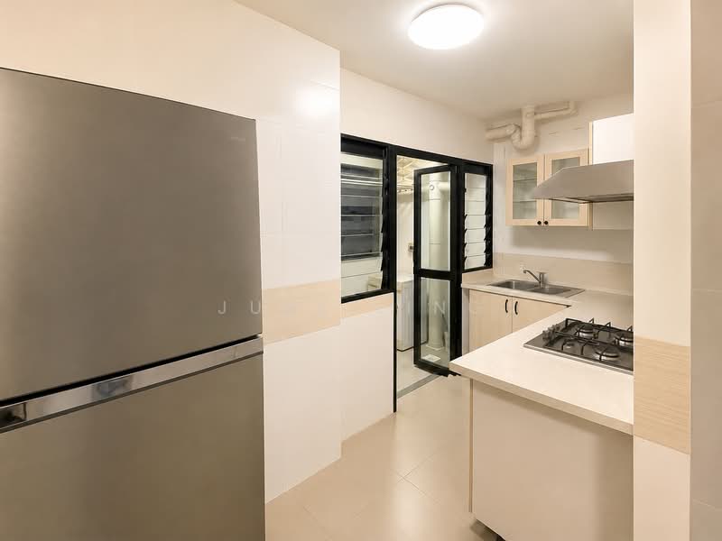 263 Toa Payoh Apex, 263 Toa Payoh East, 2 Bedrooms, 732 sqft, HDB Flat For Rent, by June Ling, 500178231 - Kitchen - PropertyGuru.com.sg