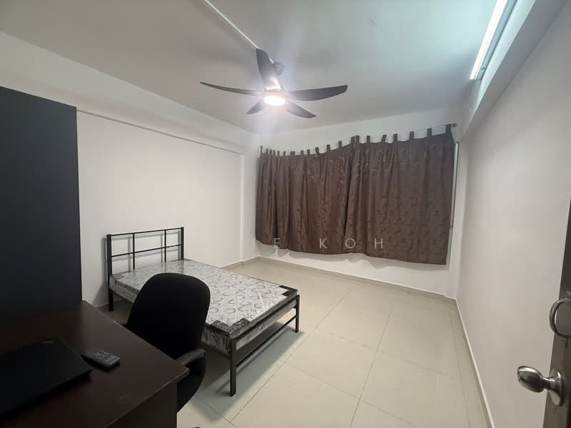 177 Bukit Batok West Avenue 8, 177 Bukit Batok West Avenue 8, Room Rental, 200 sqft, HDB Flat For Rent, by Jamie Koh, 500178251 - Bedroom - PropertyGuru.com.sg