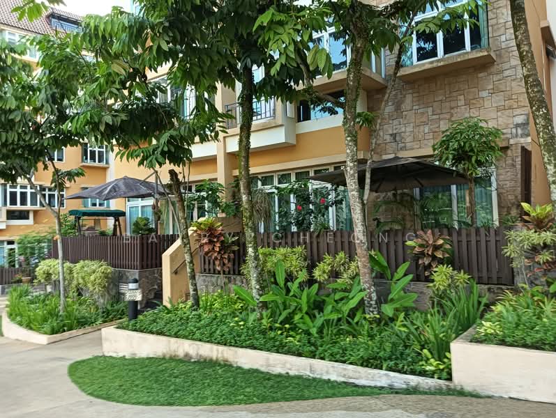 Forest Hills Condo, 31 Transit Road, 3 Bedrooms, 1,367 sqft, Condominium For Sale, by Barry Cheong, 500178256 - Exterior - PropertyGuru.com.sg
