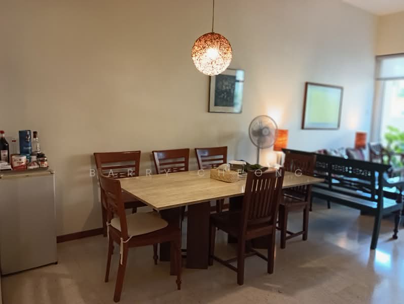 Forest Hills Condo, 31 Transit Road, 3 Bedrooms, 1,367 sqft, Condominium For Sale, by Barry Cheong, 500178256 - Dining Room - PropertyGuru.com.sg