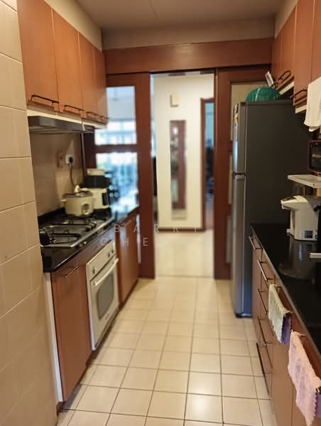 Forest Hills Condo, 31 Transit Road, 3 Bedrooms, 1,367 sqft, Condominium For Sale, by Barry Cheong, 500178256 - Kitchen - PropertyGuru.com.sg