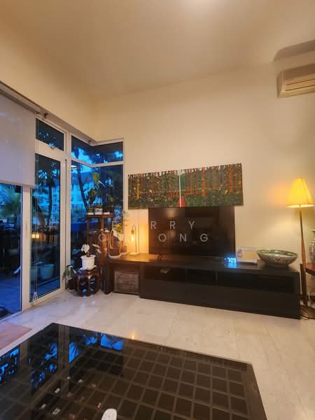 Forest Hills Condo, 31 Transit Road, 3 Bedrooms, 1,367 sqft, Condominium For Sale, by Barry Cheong, 500178256 - Living Room - PropertyGuru.com.sg