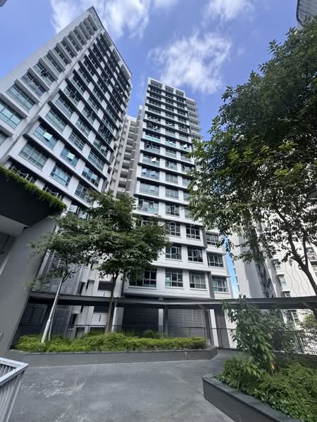 476C Upper Serangoon View, 476C Upper Serangoon View, 3 Bedrooms, 991 sqft, HDB Flat For Sale, by Christopher Ng  吴锦钊, 500178258 - Exterior - PropertyGuru.com.sg