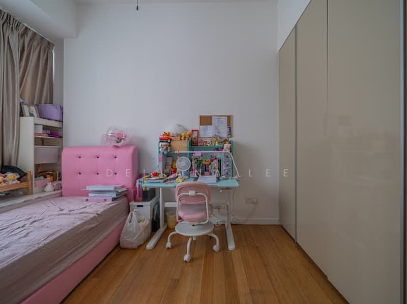 The Trillium, 118 Kim Seng Road, 4 Bedrooms, 2,217 sqft, Condominium For Sale, by Deliana Lee, 500178260 - Junior Master Bedroom - PropertyGuru.com.sg