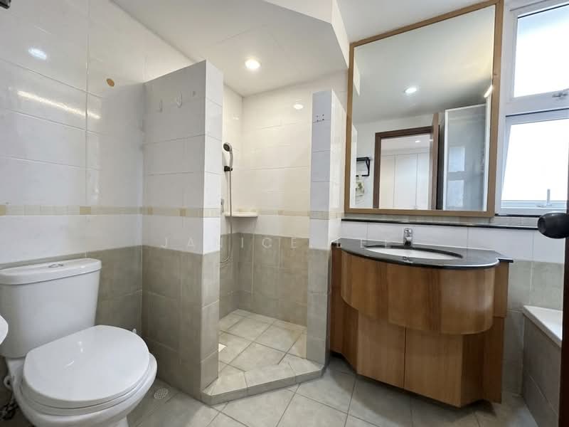The Floravale, 246 Westwood Avenue, 3 Bedrooms, 1,313 sqft, Executive Condominium For Sale, by Janice Lee, 500178270 - Bathroom - PropertyGuru.com.sg