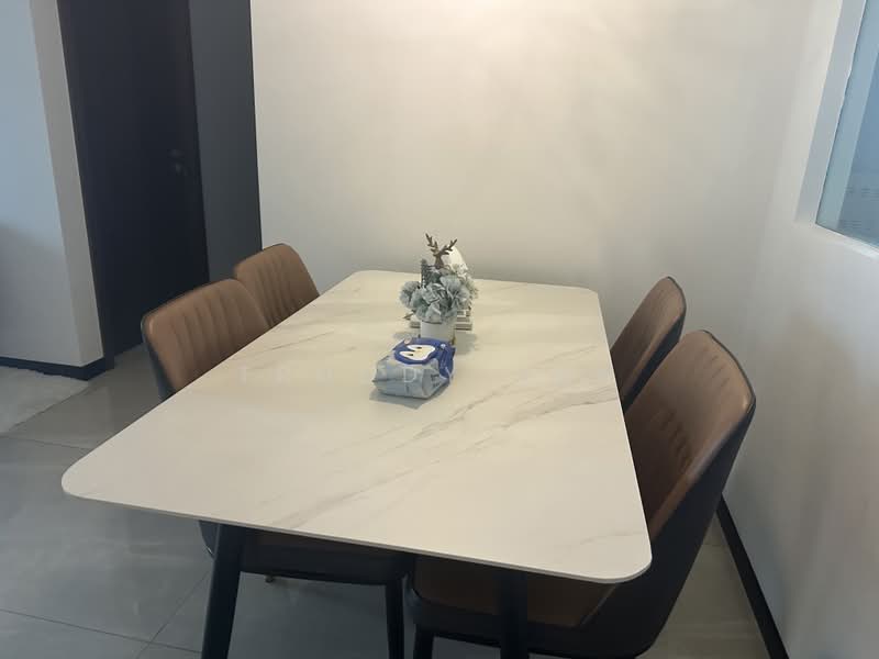 Kingsford Hillview Peak, 105 Hillview Rise, 1 Bedroom, 517 sqft, Condominium For Sale, by Truddy Tan, 500178271 - Dining Room - PropertyGuru.com.sg