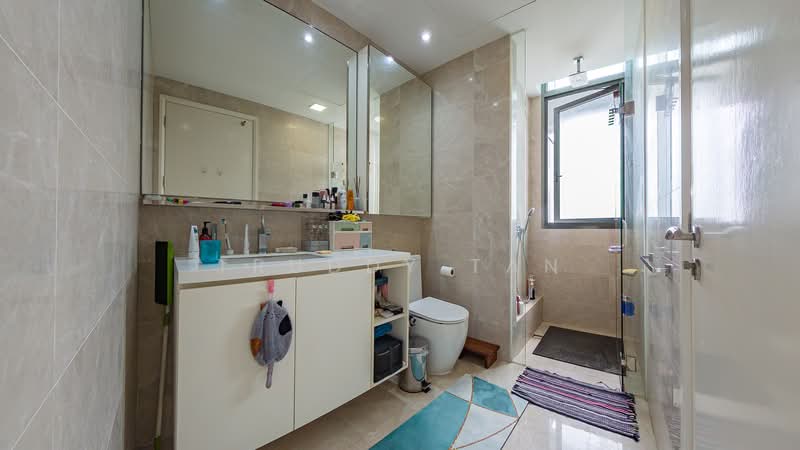Kingsford Hillview Peak, 105 Hillview Rise, 1 Bedroom, 549 sqft, Condominium For Sale, by Truddy Tan, 500178271 - Bathroom - PropertyGuru.com.sg
