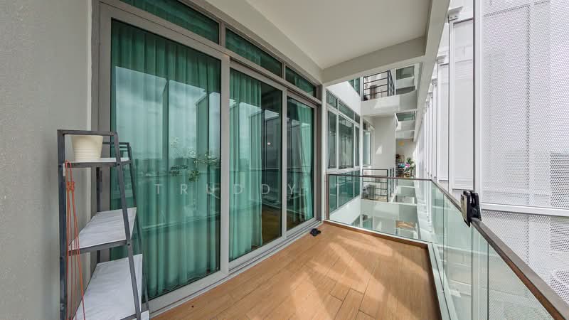 Kingsford Hillview Peak, 105 Hillview Rise, 1 Bedroom, 549 sqft, Condominium For Sale, by Truddy Tan, 500178271 - Balcony - PropertyGuru.com.sg