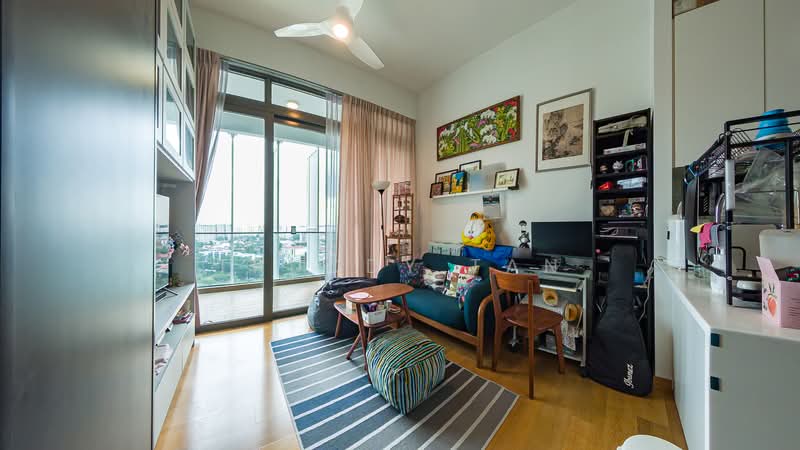 Kingsford Hillview Peak, 105 Hillview Rise, 1 Bedroom, 549 sqft, Condominium For Sale, by Truddy Tan, 500178271 - Living Room - PropertyGuru.com.sg