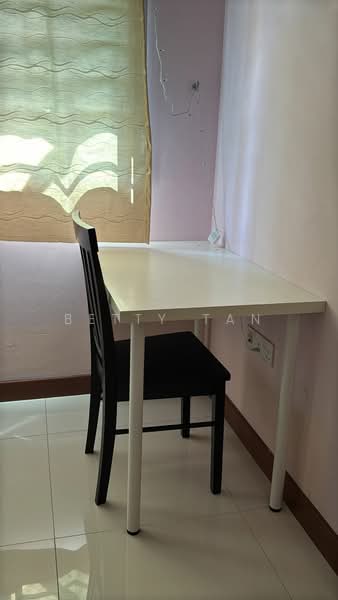 490C Choa Chu Kang Avenue 5, 490C Choa Chu Kang Avenue 5, Room Rental, 100 sqft, HDB Flat For Rent, by Betty Tan, 500178273 - Study - PropertyGuru.com.sg