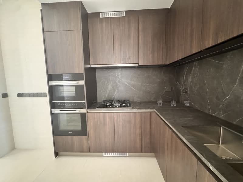 Klimt Cairnhill, 71 Cairnhill Road, 4 Bedrooms, 2,056 sqft, Condominium For Sale, by Yvone Wee 黄惠霞, 500178275 - Kitchen - PropertyGuru.com.sg