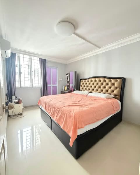 233 Serangoon Avenue 3, 233 Serangoon Avenue 3, 3 Bedrooms, 904 sqft, HDB Flat For Sale, by Melina Yap, 500178277 - Master Bedroom - PropertyGuru.com.sg