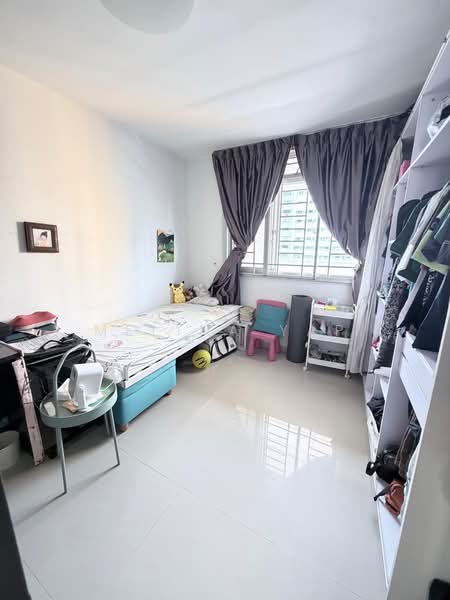 233 Serangoon Avenue 3, 233 Serangoon Avenue 3, 3 Bedrooms, 904 sqft, HDB Flat For Sale, by Melina Yap, 500178277 - Bedroom - PropertyGuru.com.sg