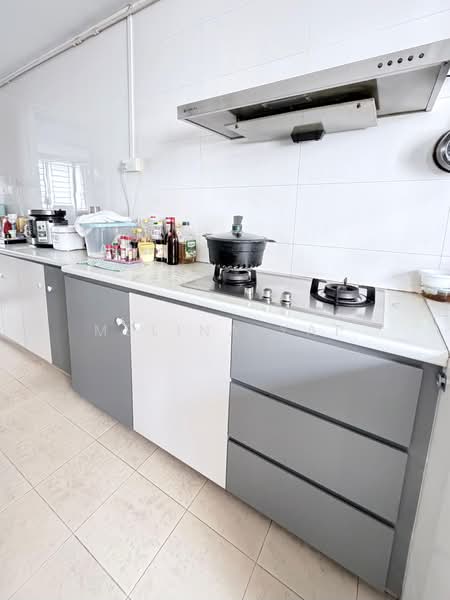 233 Serangoon Avenue 3, 233 Serangoon Avenue 3, 3 Bedrooms, 904 sqft, HDB Flat For Sale, by Melina Yap, 500178277 - Kitchen - PropertyGuru.com.sg