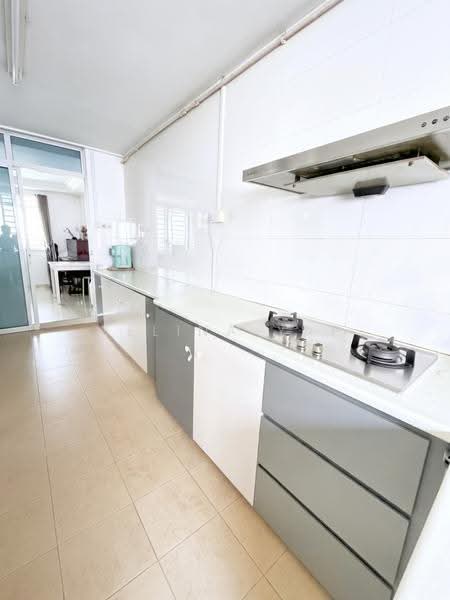 233 Serangoon Avenue 3, 233 Serangoon Avenue 3, Hougang / Punggol / Sengkang, 3 Bedrooms, 904 sqft, HDB Flat For Sale, by Melina Yap, 500178277 - Kitchen - PropertyGuru.com.sg