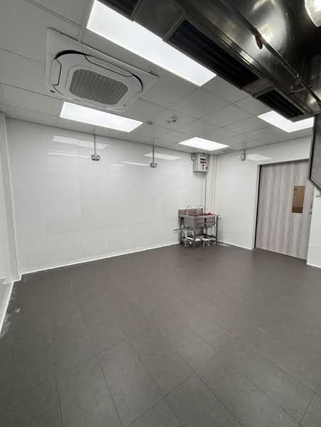 L&Y Building, 59 Jalan Pemimpin, 390 sqft, Light Industrial (B1) For Rent, by Liew Wenzheng, 500178281 - Interior - CommercialGuru.com.sg